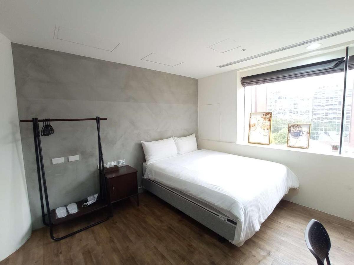 Meworld Hotel - Daan Taipeh Exterior foto