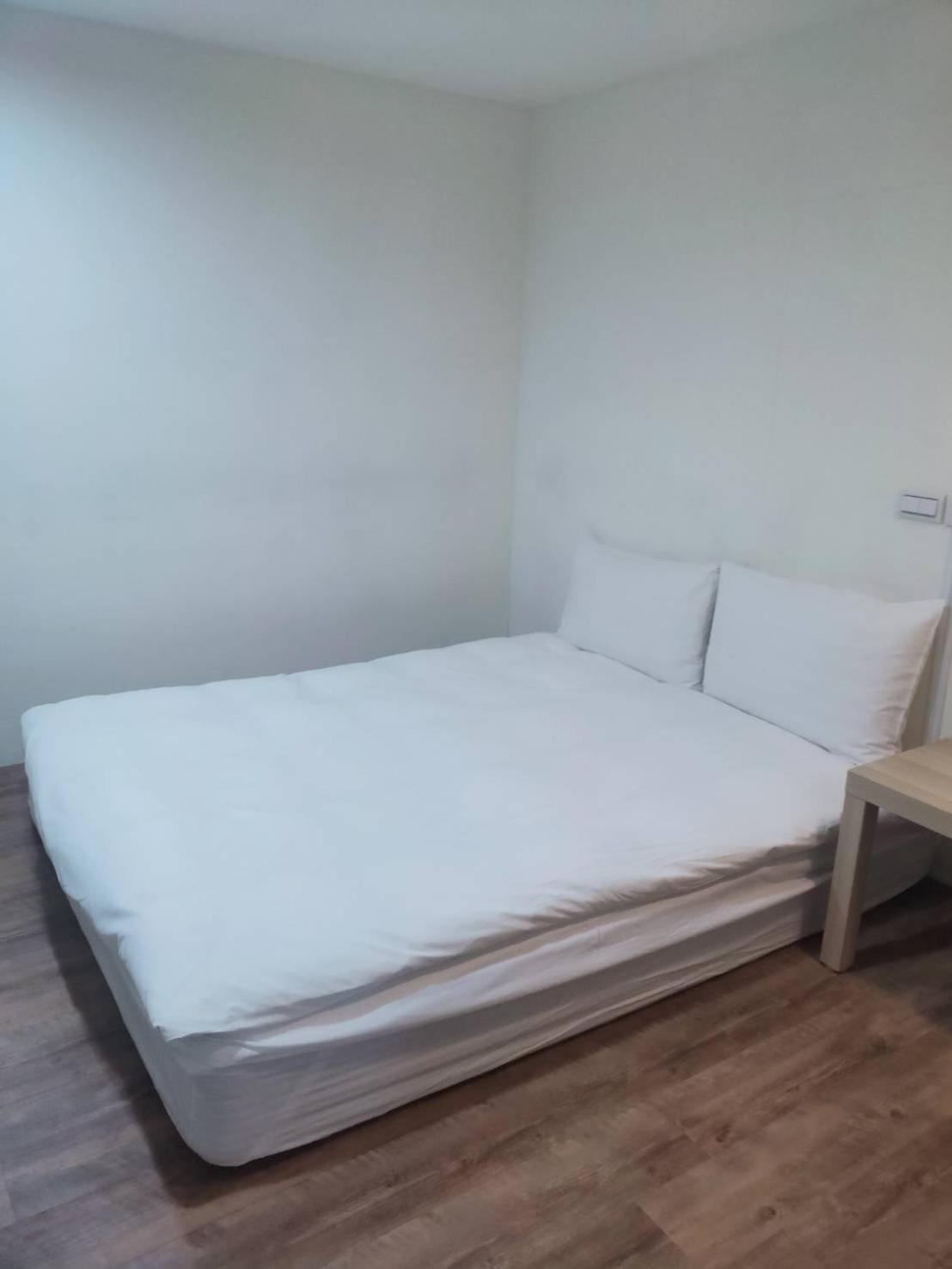 Meworld Hotel - Daan Taipeh Zimmer foto